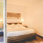 Hotel Domaine De L'echassier, The Originals Relais Chateaubernard