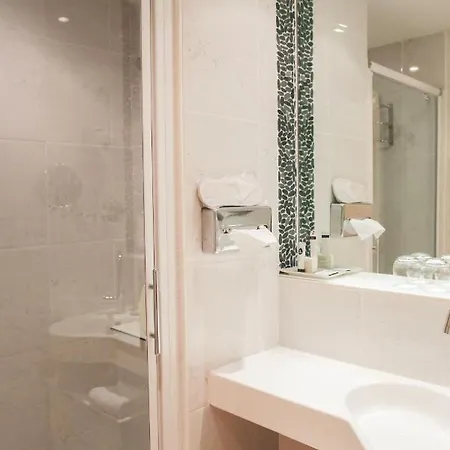 Hotel Domaine De L'echassier, The Originals Relais 3*