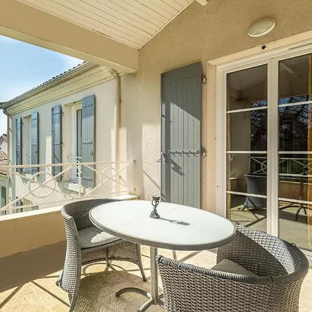 Hotel Domaine De L'echassier, The Originals Relais 3*