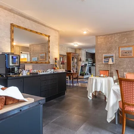 Domaine De L'echassier, The Originals Relais Hotel