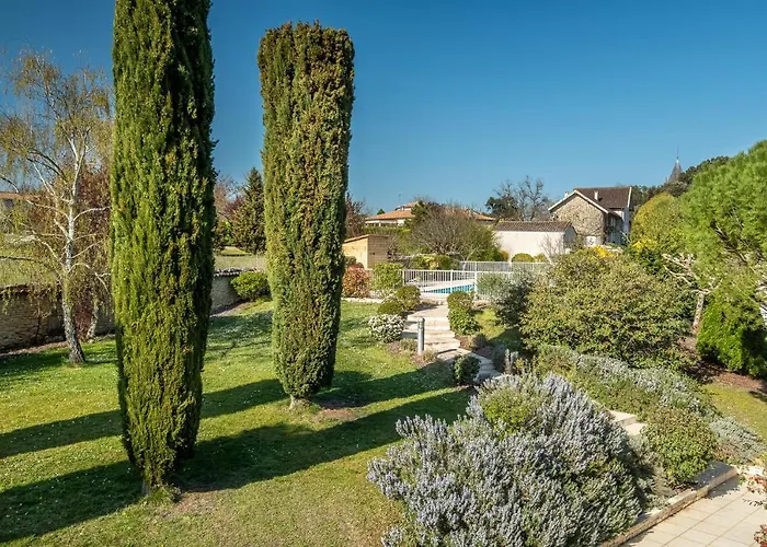 Hotel Domaine De L'echassier, The Originals Relais