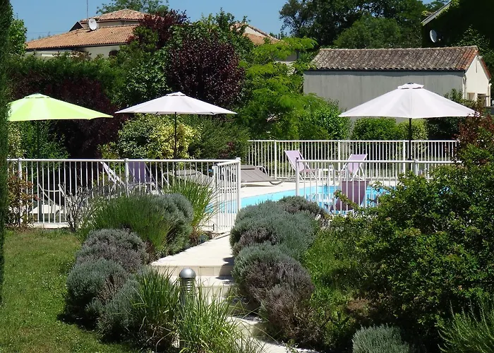 Hotel Domaine De L'echassier, The Originals Relais 3*